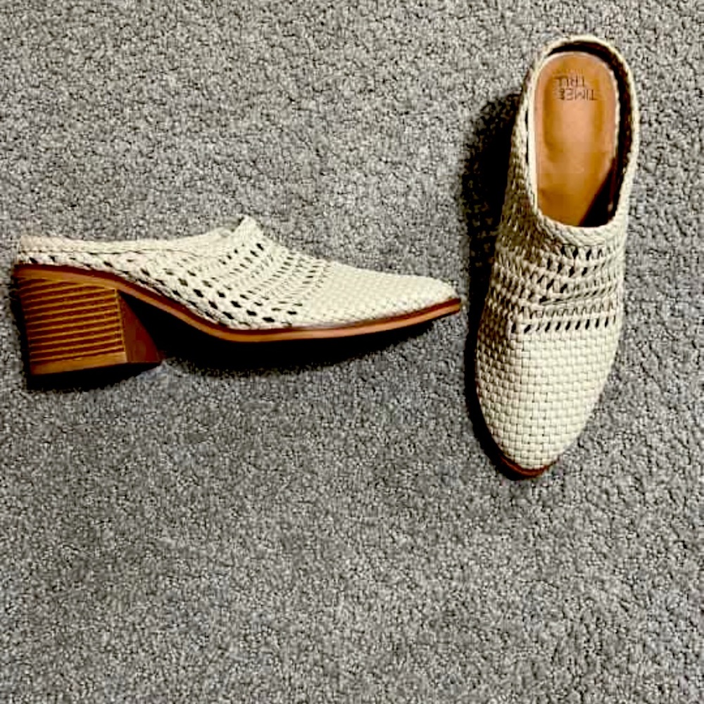 Clogs
